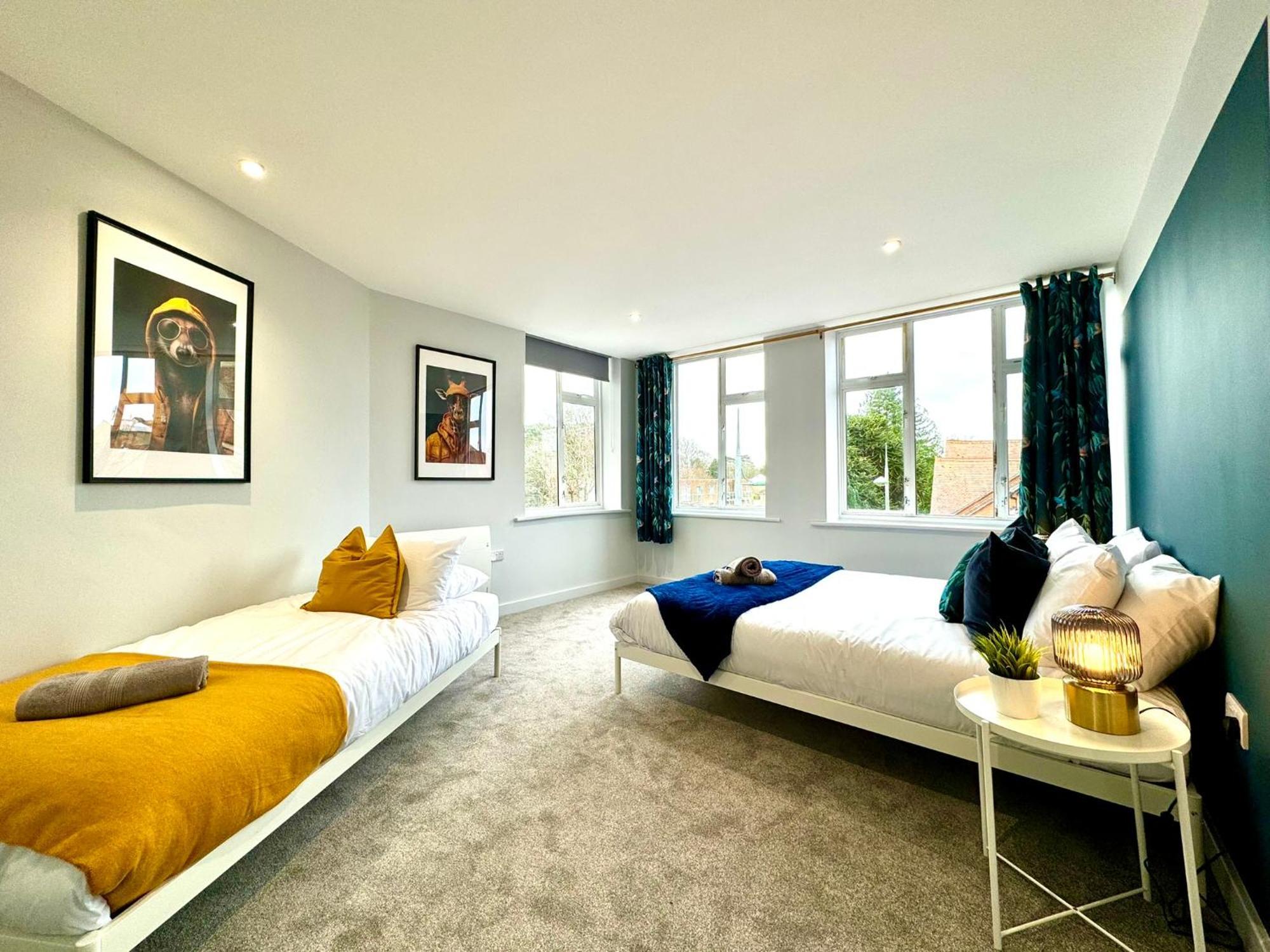 Amazing Large 3 Bedroom Apartment - Sleeps 8! Bournemouth Exteriér fotografie