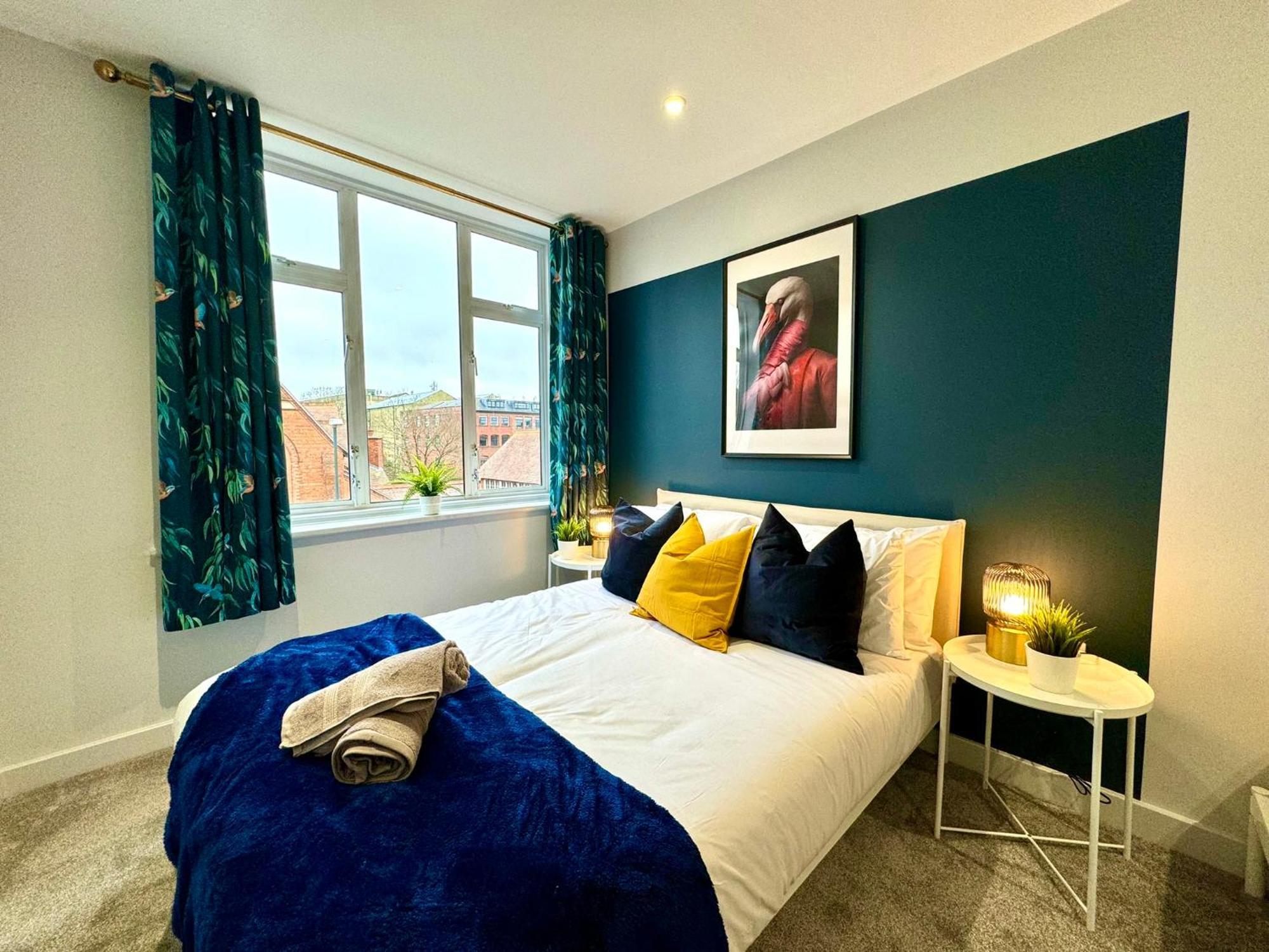 Amazing Large 3 Bedroom Apartment - Sleeps 8! Bournemouth Exteriér fotografie