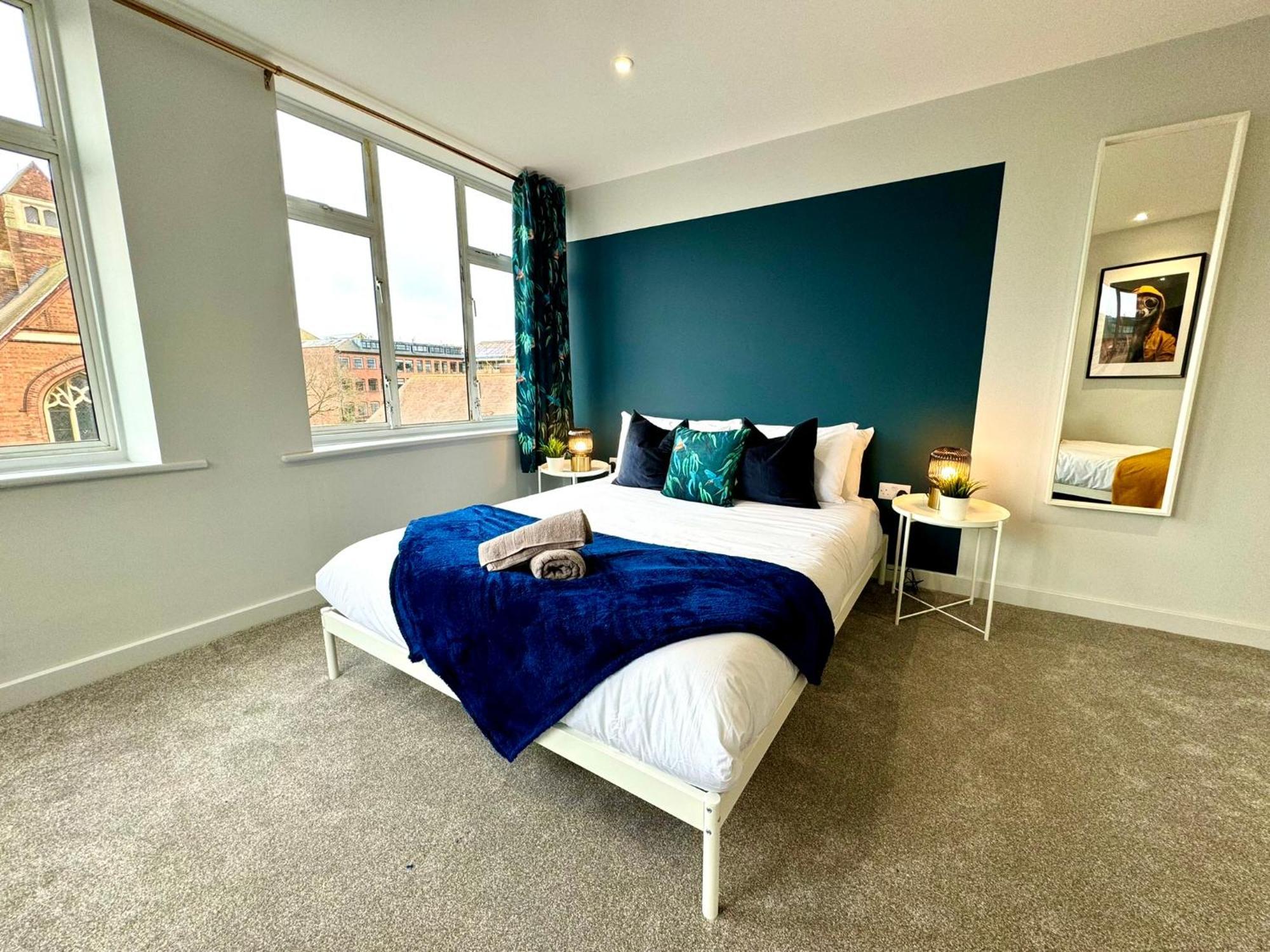 Amazing Large 3 Bedroom Apartment - Sleeps 8! Bournemouth Exteriér fotografie