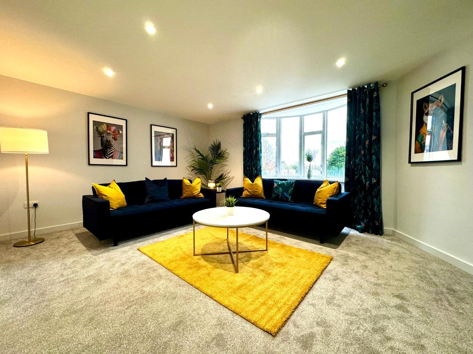 Amazing Large 3 Bedroom Apartment - Sleeps 8! Bournemouth Exteriér fotografie